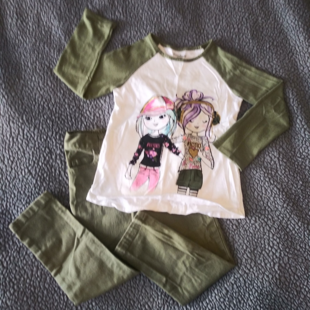 SOLD 💙 Camo Olive Green Raglan Graphic Tee Set